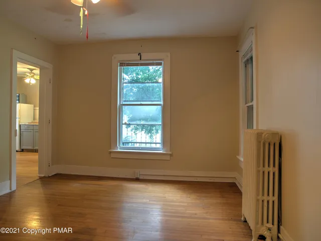 $1,700 | 707 Scott Street, Unit 2 (SECOND FLOOR), Stroudsburg, PA 18360