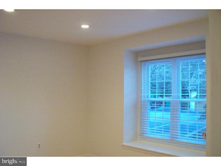 237 Valley Stream Lane Wayne, PA 19087 - Photo 5 of 14 Gallery Image 5