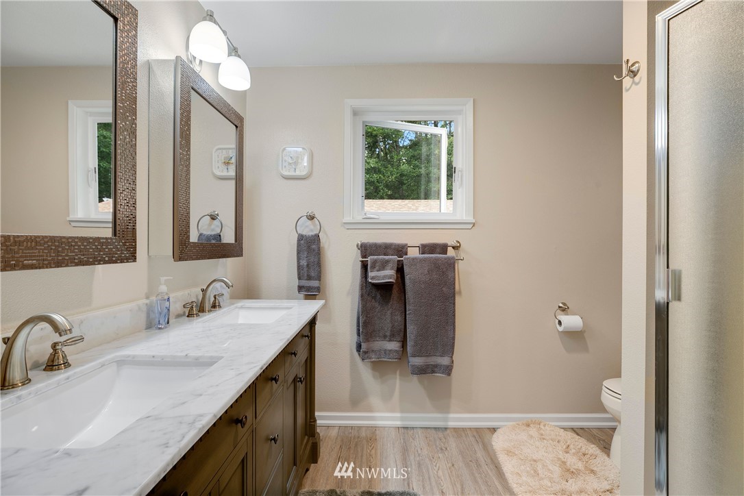 5915 Johnson Point Road Northeast Olympia, WA 98516 - Photo 16 of 39 Gallery Image 16