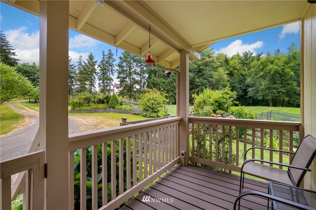 5915 Johnson Point Road Northeast Olympia, WA 98516 - Photo 7 of 39 Gallery Image 7