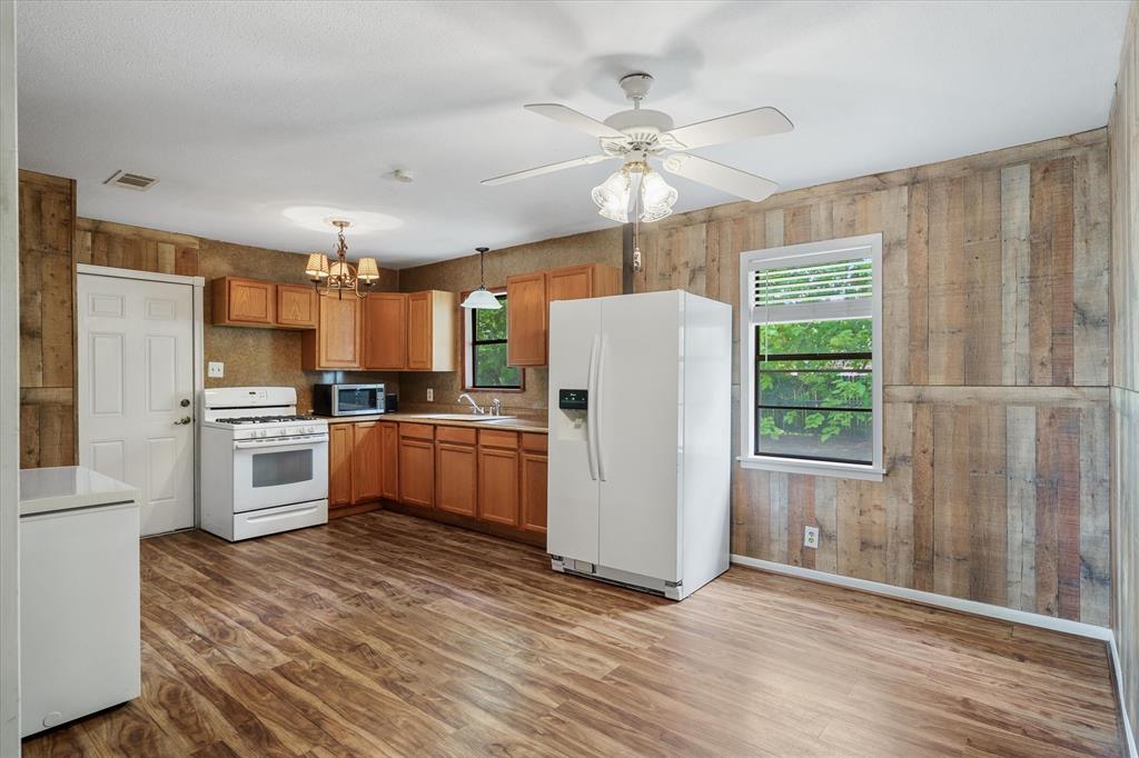22229 State Highway 64 Canton, TX 75103 - Photo 13 of 39