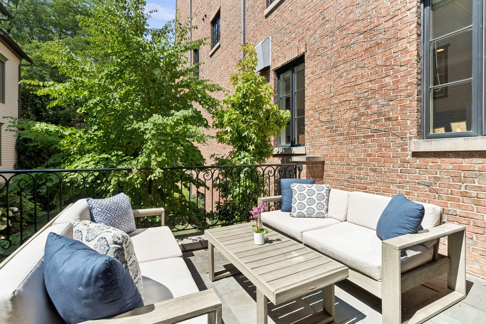 1755 North Mohawk Street Chicago, IL 60614 - Photo 54 of 59