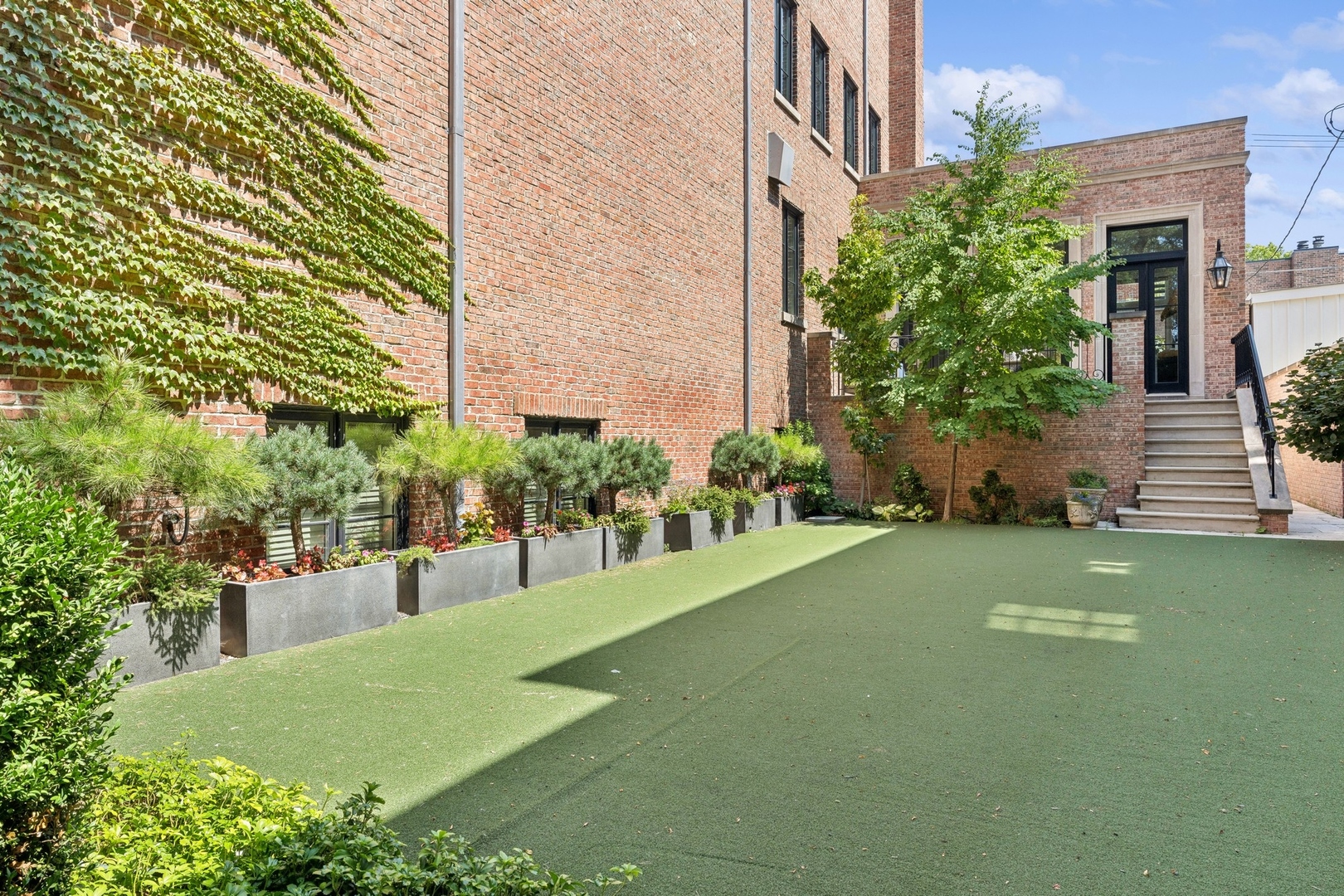 1755 North Mohawk Street Chicago, IL 60614 - Photo 55 of 59