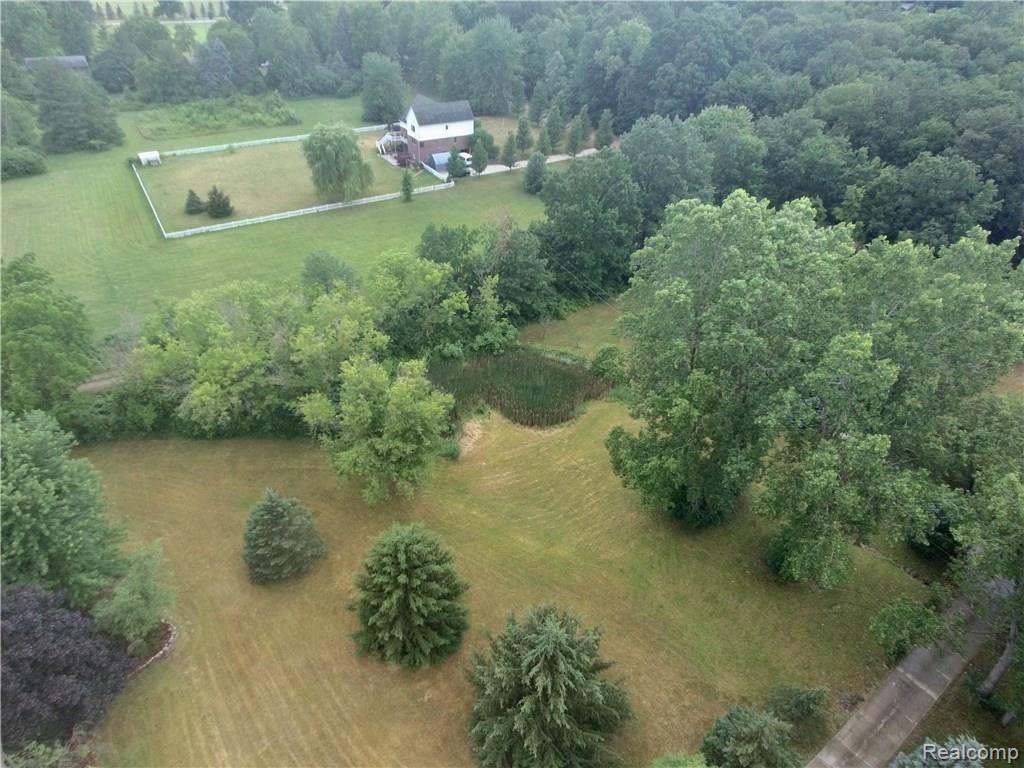 50899 Hanford Road Canton, MI 48187 - Photo 54 of 81 Photo Jun 19, 3 46 34 PM.jpg