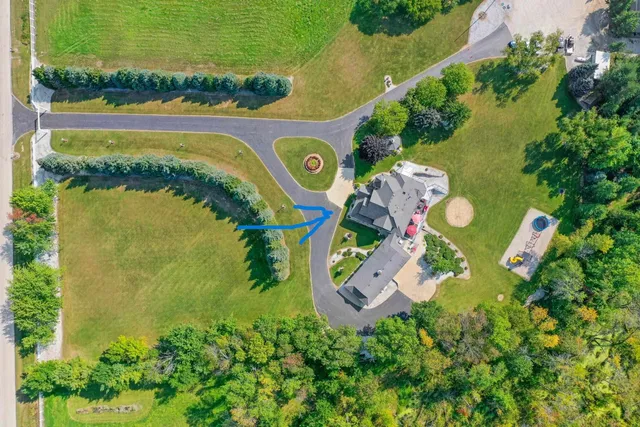 $1,177,000 | 4432 Mill Road, Denmark, WI 54208