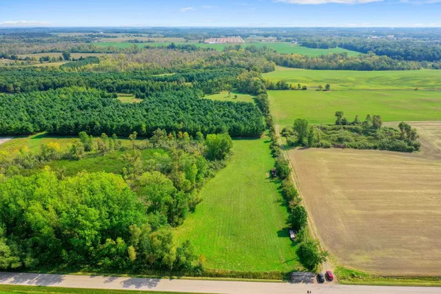$1,177,000 | 4432 Mill Road, Denmark, WI 54208