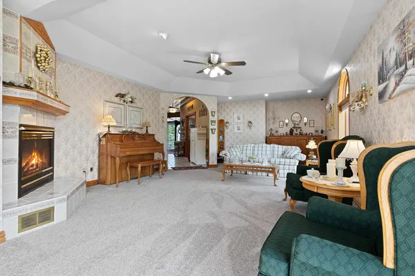 $1,177,000 | 4432 Mill Road, Denmark, WI 54208