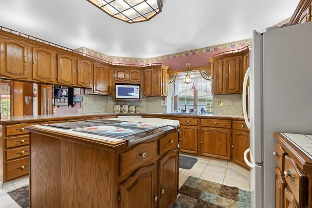 $1,177,000 | 4432 Mill Road, Denmark, WI 54208