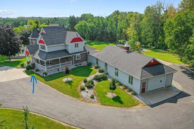 $1,177,000 | 4432 Mill Road, Denmark, WI 54208