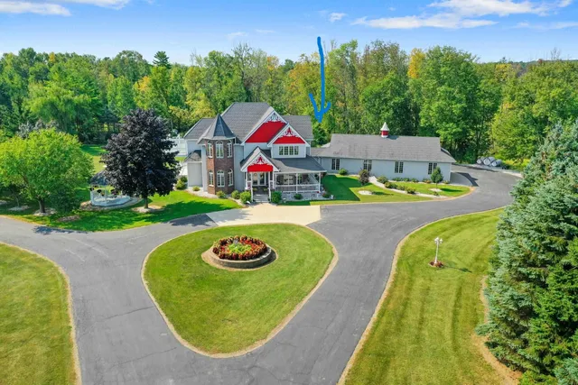 $1,177,000 | 4432 Mill Road, Denmark, WI 54208