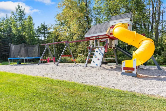 $1,177,000 | 4432 Mill Road, Denmark, WI 54208