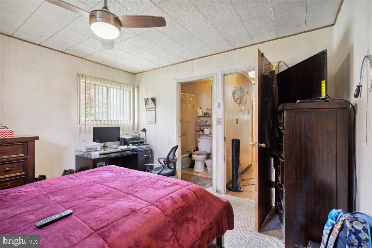 105 Idlewild Road Levittown, PA 19057 - Photo 8 of 21 Gallery Image 8