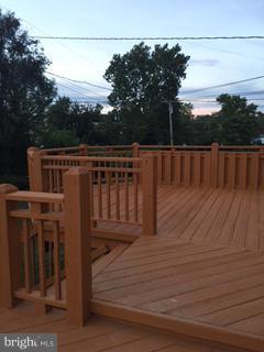 3500 Mayfair Road Baltimore, MD 21207 - Photo 29 of 30 Deck