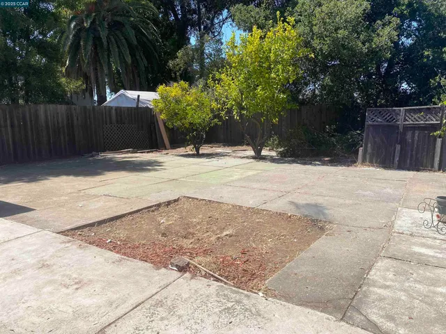 $549,900 | 2221 80th Avenue, Oakland, CA 94605