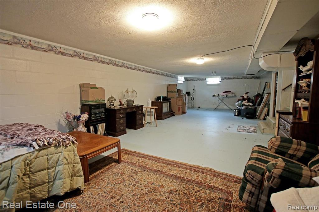930 North Wilder Road Lapeer, MI 48446 - Photo 30 of 54