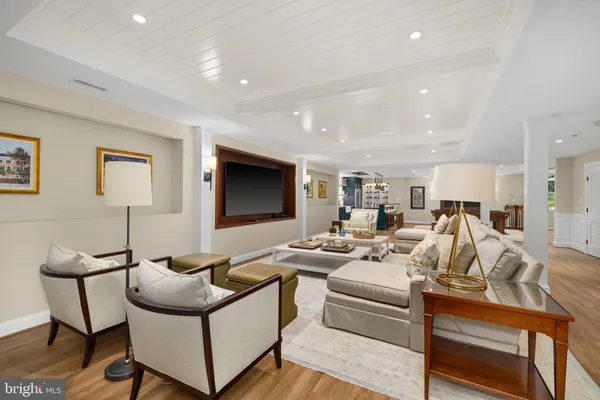 $4,950,000 | 1111 Crest Lane, McLean, VA 22101