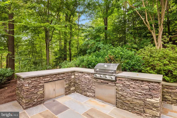 $4,950,000 | 1111 Crest Lane, McLean, VA 22101