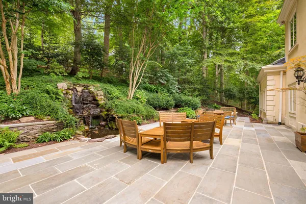 $4,950,000 | 1111 Crest Lane, McLean, VA 22101