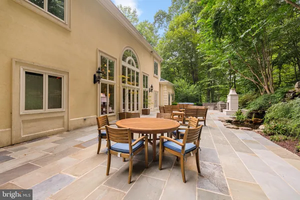 $4,950,000 | 1111 Crest Lane, McLean, VA 22101