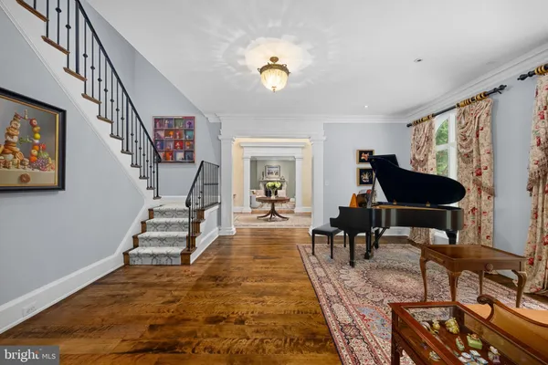 $4,950,000 | 1111 Crest Lane, McLean, VA 22101