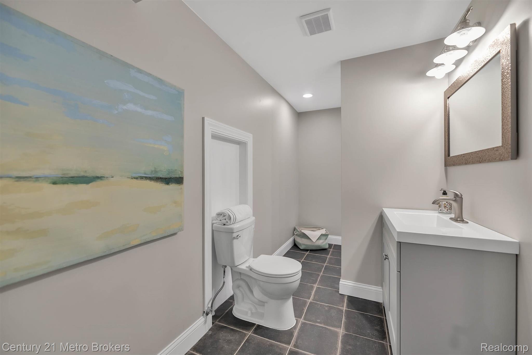 3495 East Rolston Road Fenton, MI 48430 - Photo 38 of 51 091-3495 Rolston Rd-WindowStill-Real-Estate-Photography-44.jpg