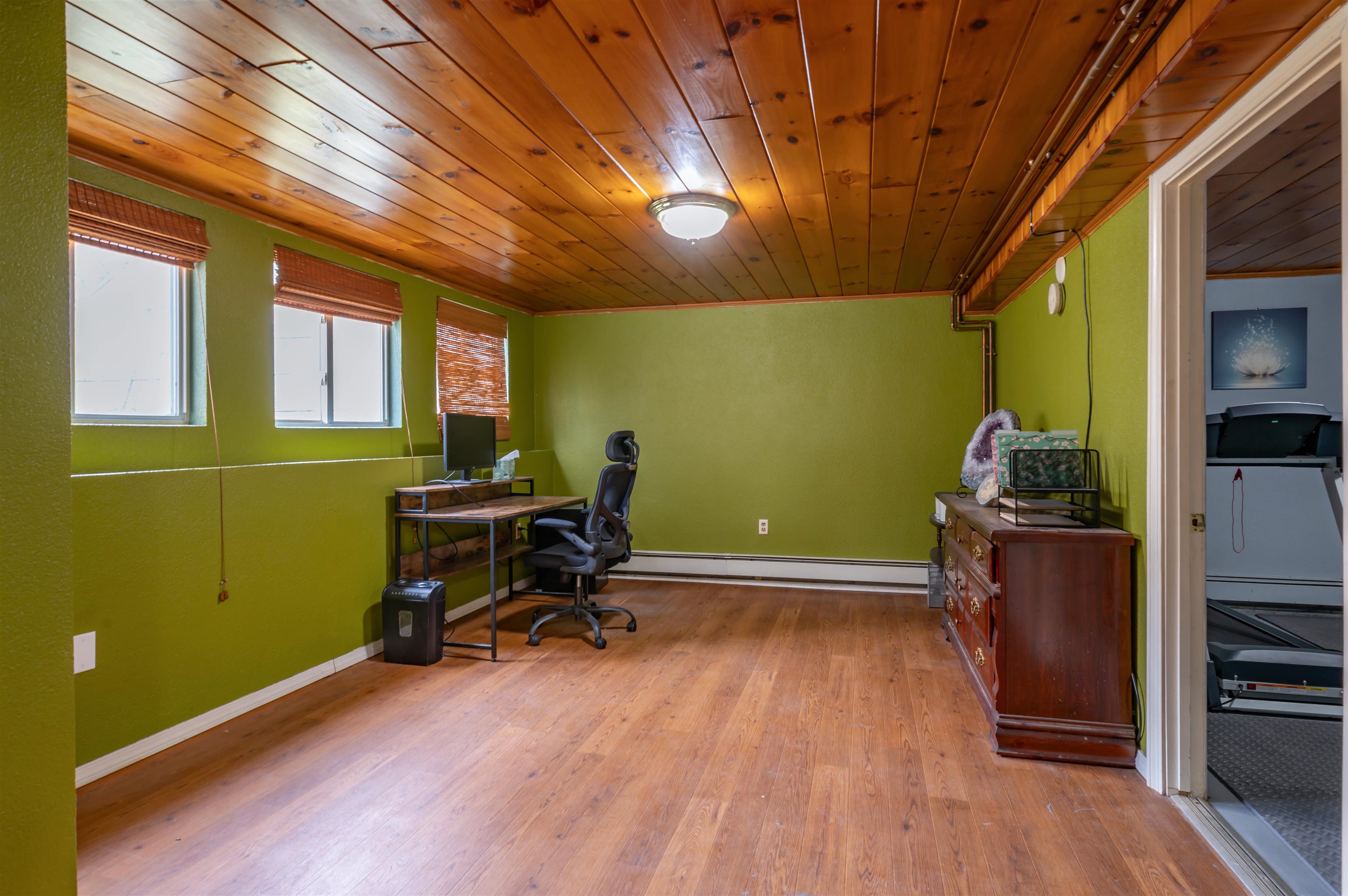 31 Rosemont Avenue Manchester, NH 03103 - Photo 12 of 46