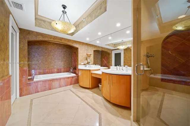 $18,250 | 17875 Collins Avenue, Unit 4205, Sunny Isles Beach, FL 33160