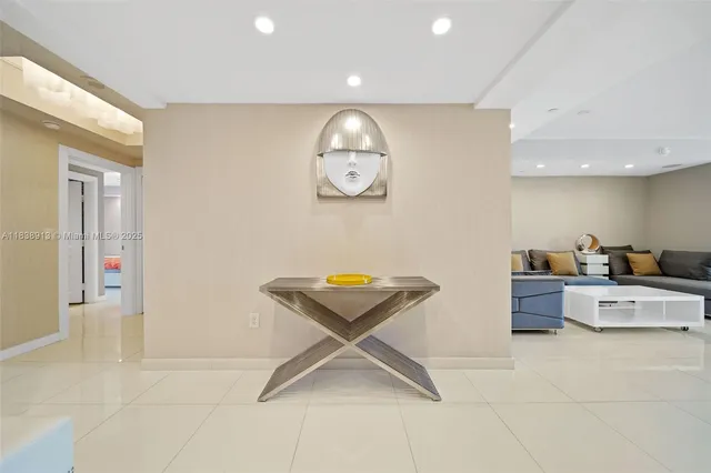 $18,250 | 17875 Collins Avenue, Unit 4205, Sunny Isles Beach, FL 33160