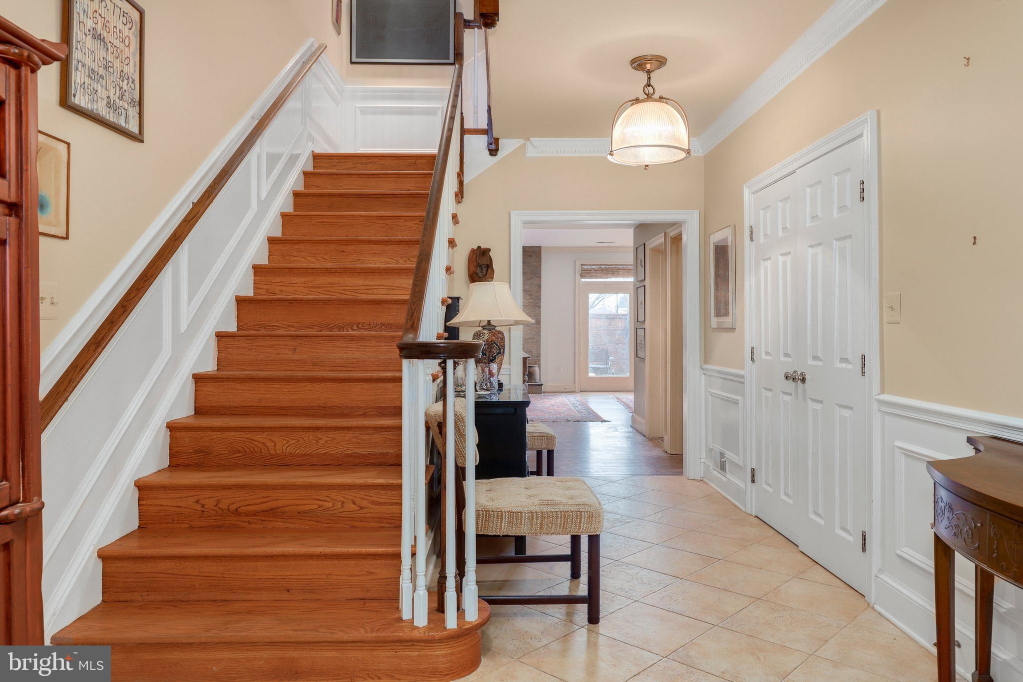 2648 North Glebe Road Arlington, VA 22207 - Photo 5 of 55 Gallery Image 5