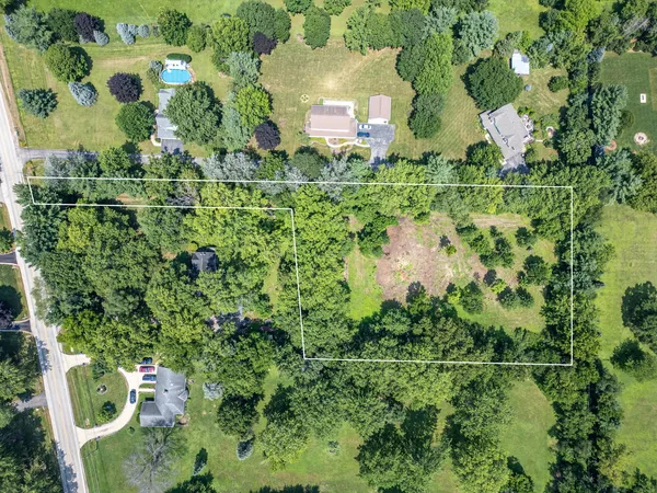 $180,000 | 1-n655 Ingalton Avenue, West Chicago, IL 60185