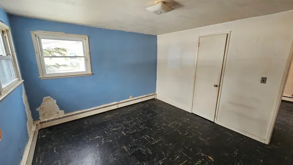 $191,000 | 49 Corcoran Boulevard, Springfield, MA 01118