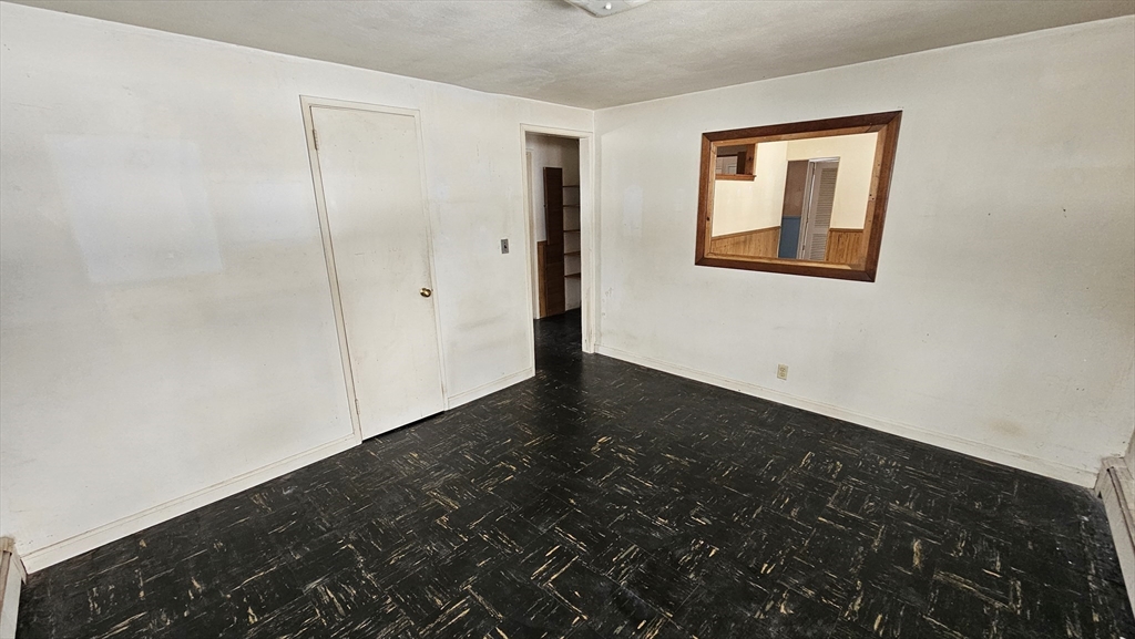 49 Corcoran Boulevard Springfield, MA 01118 - Photo 17 of 22