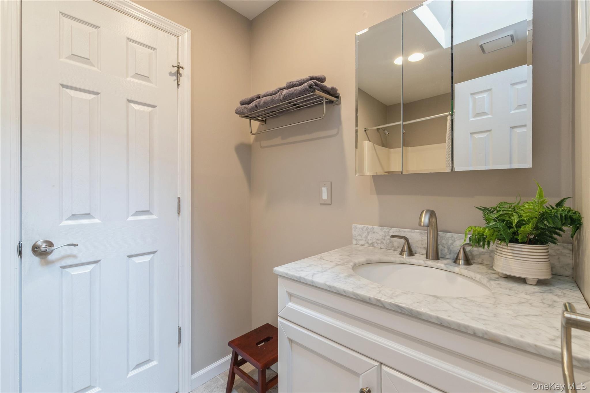 63 West Meadow Road East Setauket, NY 11733 - Photo 27 of 46
