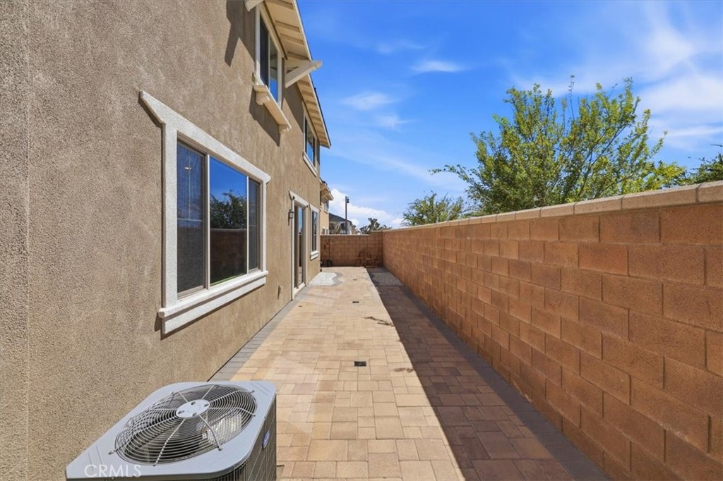 5370 Blue Ridge Way Fontana, CA 92336 - Photo 52 of 64 Gallery Image 52