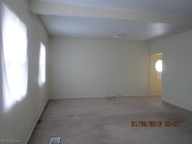 464 South Stateline Road Masury, OH 44438 - Photo 2 of 14 Gallery Image 2