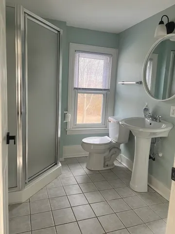 $2,200 | 353 Root, Westfield, MA 01085