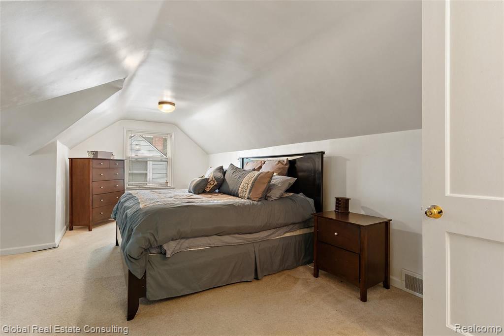 847 Menominee Road Pontiac, MI 48341 - Photo 22 of 30