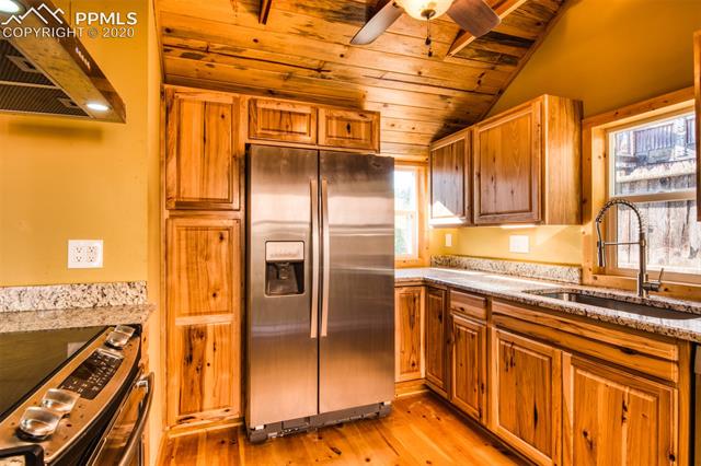 327 Oklahoma Road Manitou Springs, CO 80829 - Photo 28 of 46 Gallery Image 28