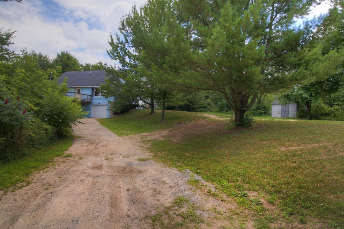 700 North Newaygo Road Bailey, MI 49303 - Photo 3 of 29 IMG_4551