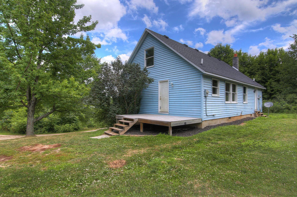 700 North Newaygo Road Bailey, MI 49303 - Photo 5 of 29 IMG_4547