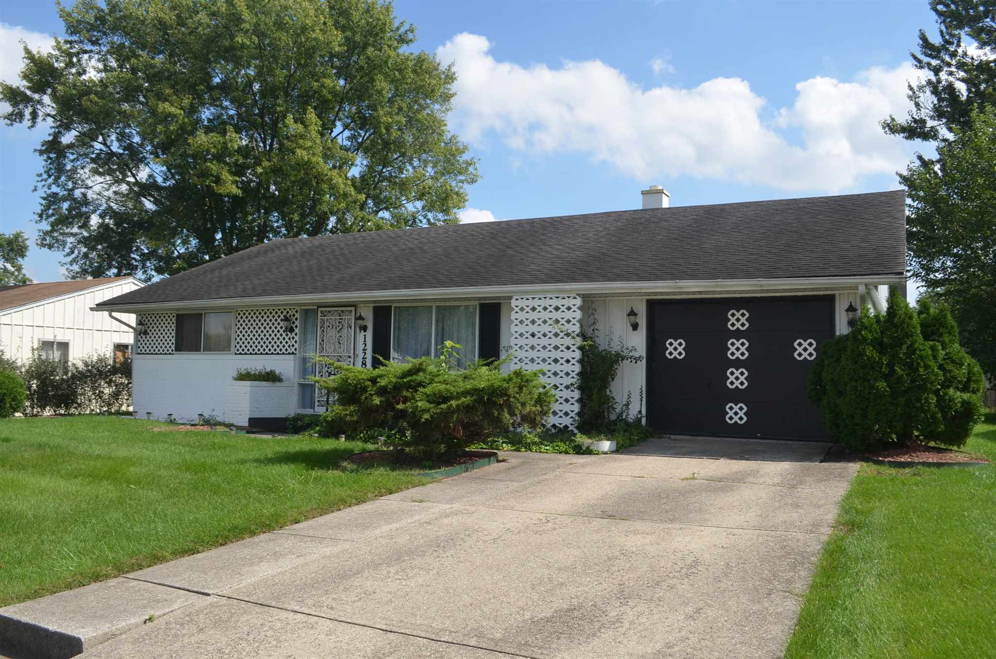 1228 Tulip Tree Road Fort Wayne, IN 46825 - Photo 1 of 18 Gallery Image 1