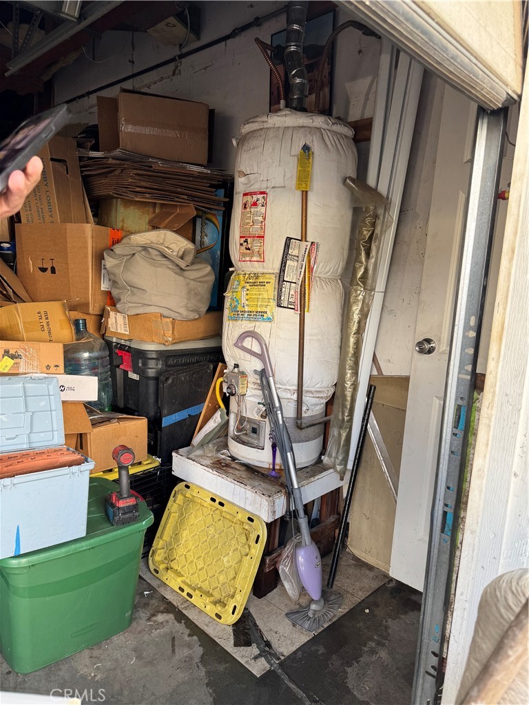 3631 La Costa Place Oxnard, CA 93033 - Photo 11 of 12 a view of a room with gym equipment