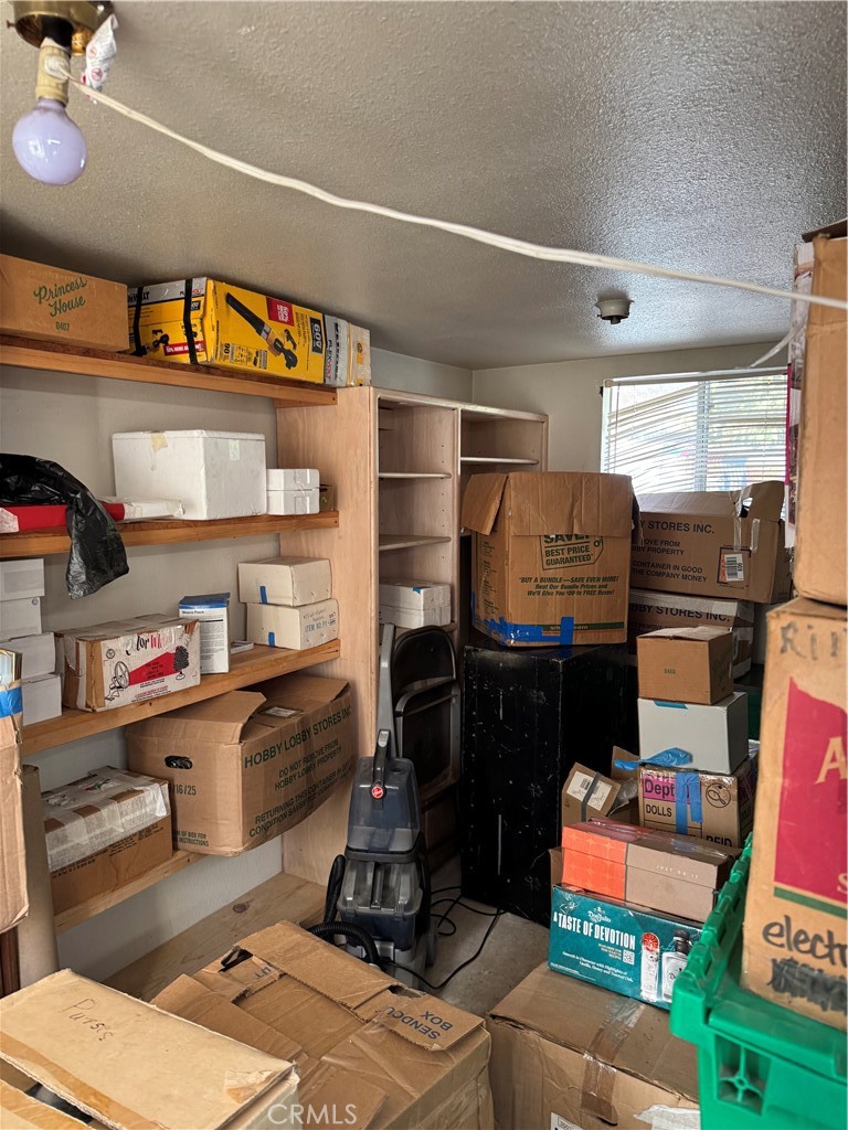 3631 La Costa Place Oxnard, CA 93033 - Photo 5 of 12 a room with storage and utility