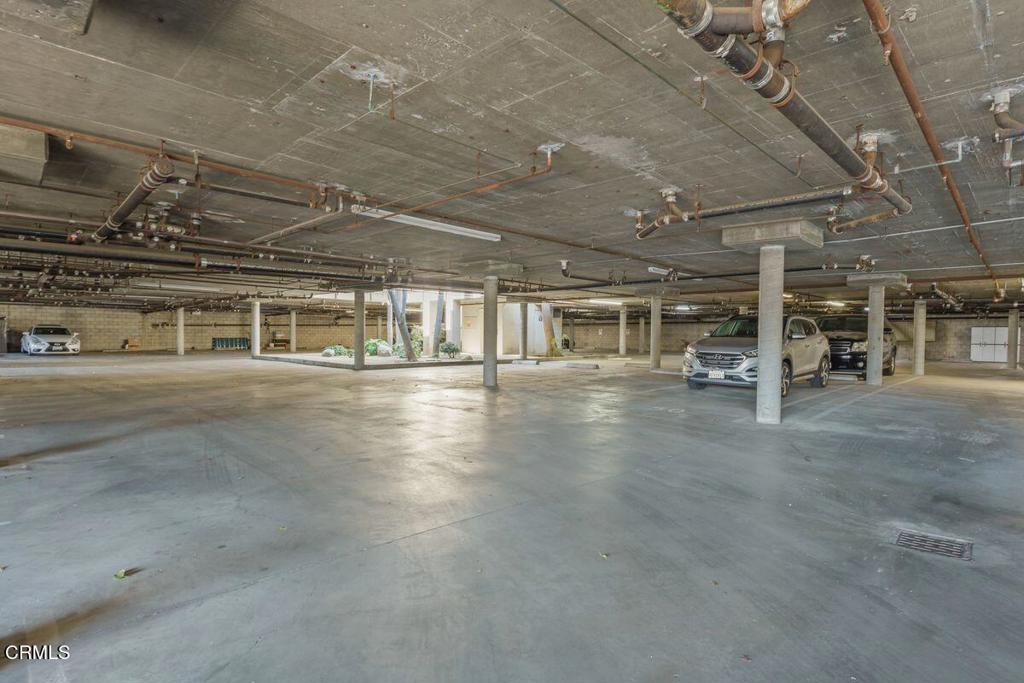 9540 Telegraph Road, Unit 16 Ventura, CA 93004 - Photo 31 of 72 community garage