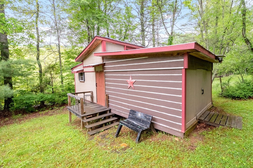 262 Hylton Road Laurel Fork, VA 24352 - Photo 35 of 47 Gallery Image 35