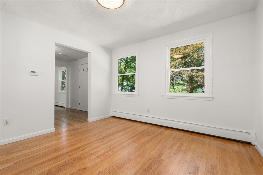 20 Selfridge Road Bedford, MA 01730 - Photo 8 of 34 Gallery Image 8