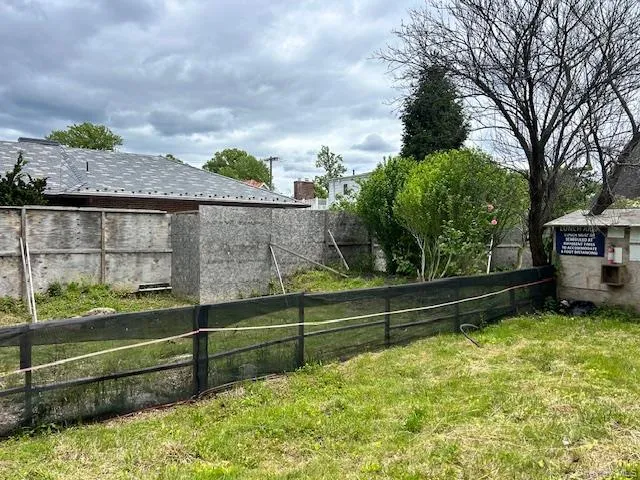 $1,300,000 | 157-60 12th Road | Beechhurst