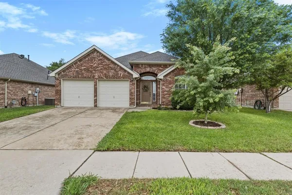 $2,350 | 6803 Woodcrest Lane, Sachse, TX 75048