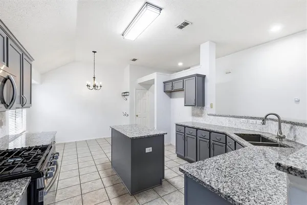 $2,350 | 6803 Woodcrest Lane, Sachse, TX 75048
