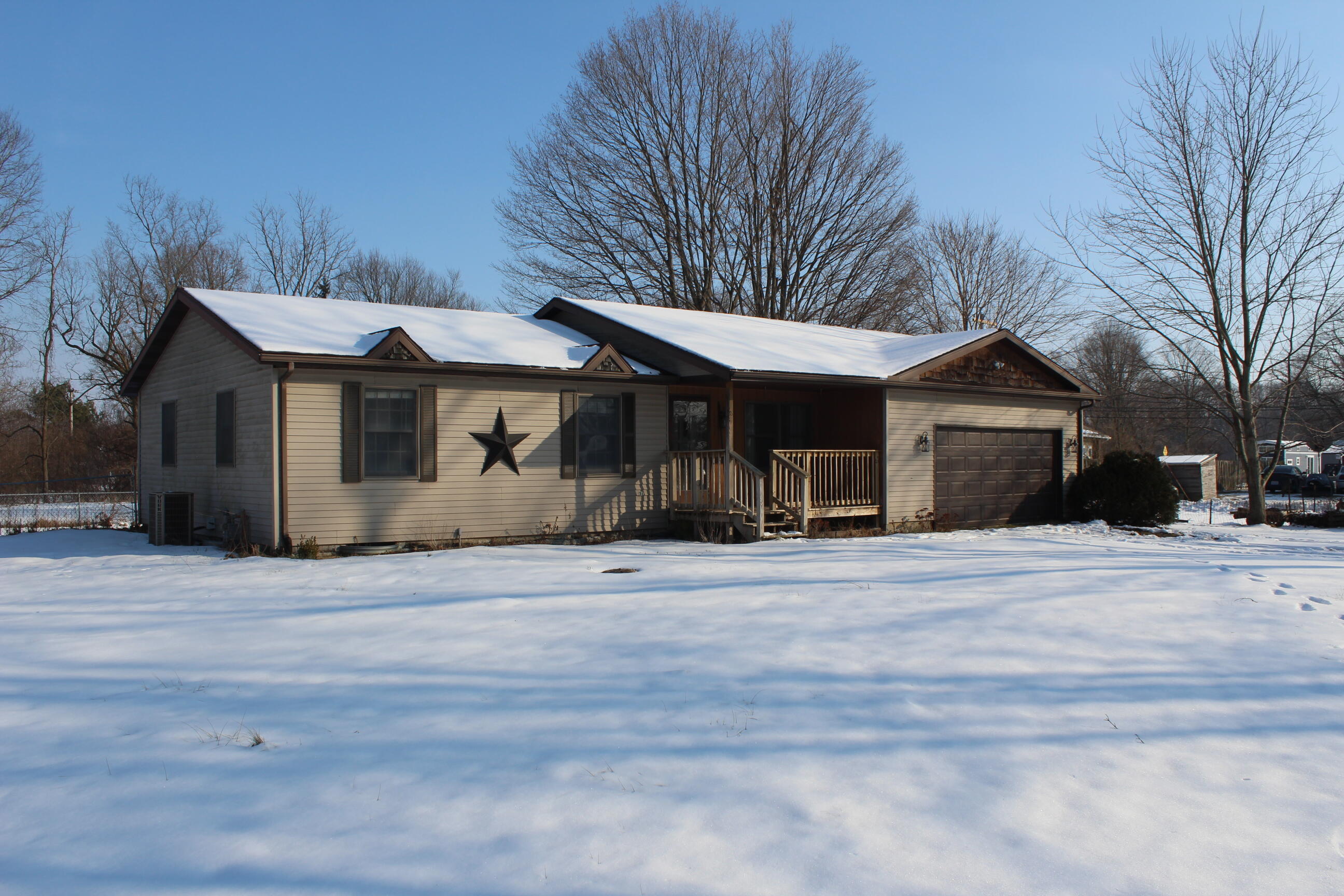 69531 Union Road Union, MI 49130 - Photo 2 of 28 IMG_3204